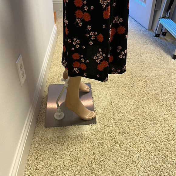 NWOT All in Favor Floral MIDI Dress, black with orange florals - Picture 6 of 16
